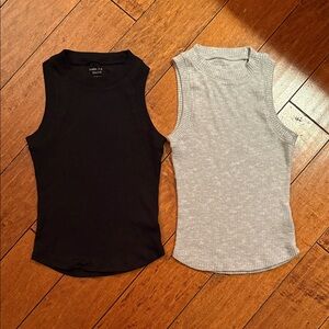 American Eagle Ribbed Tanks - XS